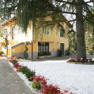 La Stregatta Bed & Breakfast